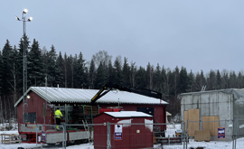 Byggarbetsplats med ofärdig tryckstegringsstation